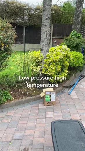 roof cleaning using the vtuf max temperature 150 degrees 12 litres per minute #housesale #propertymaintenance #business