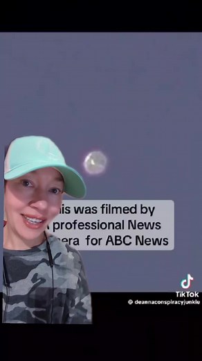 I know the sound sucks at the end and I have no idea why exclamation it only happens on this video. wild! #orbs #drones #timeline #aliens #bluebeam #wtf #greenscreenvideo