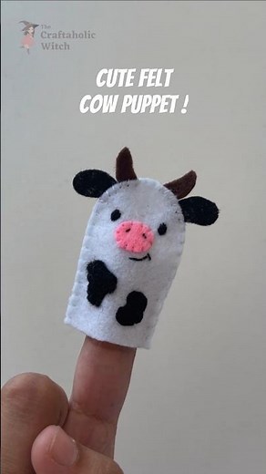 cute felt cow finger puppet! #sheep #felt #feltcrafts #feltcraft #farmanimals #puppet #puppets