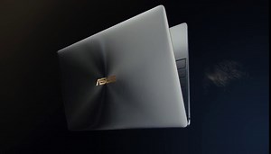 ASUS ZenBook 3 UX390UA 12.5-Inch Ultraportable Laptop Intel Core i5-7200U KabyLake 8GB RAM 256GB SSD with Fingerprint Sensor and Harman Kardon Audio, Silver Gray
