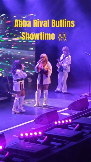 Abba Rival Butlins Showtime 👯‍♂️ #show #showtime #showcase #butlins #centerstage #resort #shorts