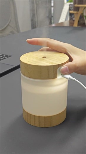 This Amazon Humidifier is Actually Worth It 😳💧 (Bamboo + Phone Stand!)