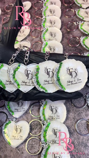 Creative Handmade Gifts: Resin Art Ideas