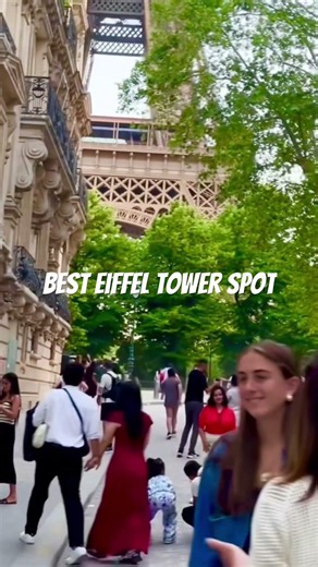 Best Eiffel Tower spot to take photos