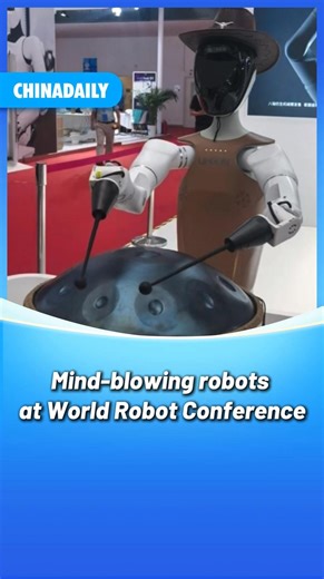 #Robots can now dance, give medical aid, move boxes, and even provide companionship! Don't miss the 2025 #WorldRobotConference in #Beijing from August 8 to 12.🥰 See the future of robotics in action!🤖 #SmartChina #WorldRobotConference #WRC2025 #SpotlightBeijing #AmazingBeijing #HighTechBeijing #RobustBeijing | Spotlight Beijing