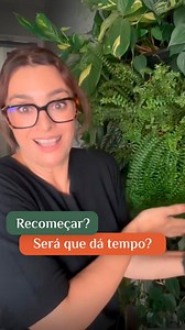 34K views · 639 reactions | Gente, sempre é tempo de recomeçar! 李 Não desanima, não, olha quantos exemplos nós temos de pessoas que alcançaram seus sonhos com mais de 40, 50 anos! ✨ O importante é aproveitar a jornada…  Você está vivendo todos os dias ou esperando aquele tal dia chegar? Vamos pensar sobre isso… #reflexao #pensamentododia #recomeçar | Catia Fonseca | Facebook