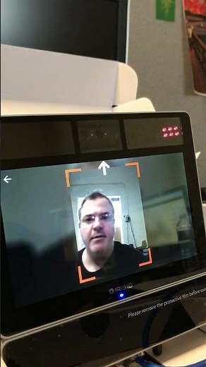 Central Time Clock - Enrolling an Employee at the iT100 Iris/Face clock.