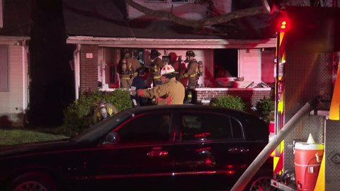 3 people sent to hospital after jumping from second story during house fire in Louisville