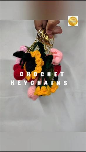 Crochet Flower Keychains 🌻 #knowledgeachievers #crochet #diy