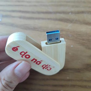 [Hot Item] Exquisite Red Wine Bottle USB Memory 8g-16g USB 3.0