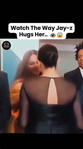 HIDDEN PORTALS on Instagram: "Watch The Way Jay-z Hugs Her.. 😂😂 Now he puts on a fake smile but you can see right through it. Let’s decode the body language: ✅ The hug is stiff, awkward, and looks more like a mandatory obligation than a genuine moment. ✅ His smile doesn’t reach his eyes—a classic tell of social discomfort or forced politeness. ✅ Every micro-expression screams he’d rather be anywhere else. ✅ It’s a masterclass in how celebrities navigate uncomfortable, camera-filled interaction