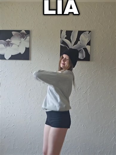 laslisa dance cover by lia og by @LISA #jellyfishentertainment #foryoupage #3milionviews #viral #lalisa