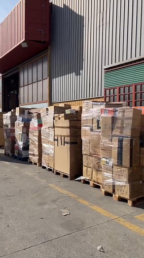 🎁 ¡Descubrí la emoción con VIP BOX! La caja misteriosa de tecnología más exclusiva de Argentina 🔥 💵 Pagás recién cuando te llega el producto a tu casa. 🚚 Entrega rápida en 24 a 48 horas hábiles en toda AMBA. Cada VIP BOX es una experiencia única con productos originales, de calidad y de mayor valor al que pagás. 💎 Más de 7.500 clientes felices ya viven la experiencia VIP. 👉 Pedí tu VIP BOX hoy, recibila en tu casa y pagá al tenerla en tus manos. | Vip Tienda