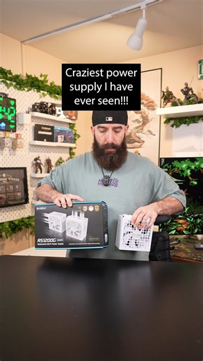 DanKamYouKnow on Instagram: "Lian Li RS1200 Power Supply! @lianliofficial #pc #pcgaming #gamingpc #pcbuild"