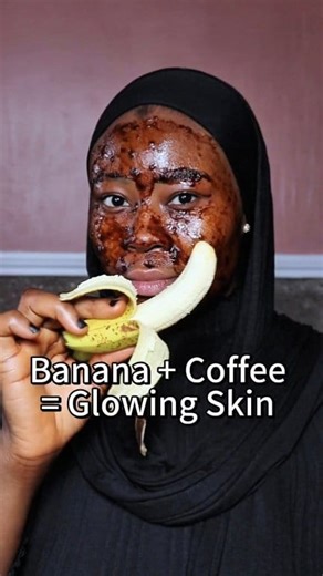 If you want smoother, brighter, softer skin without spending too much, you need to try this simple banana glow mask 🍌 It exfoliates, hydrates, and leaves your skin fresh and glowing in minutes. Use 1–2 times weekly, always patch test first, and moisturize after. Would you try this? ✨️ ______________________ #mask #bananamask #glowingskin #naturalskincare #diyfacemask #banana #coffee #facemask #skincareremedies #healthyskin #selfcaretips #diyskincare #glowmask #skincaretips #skincareforbeginners