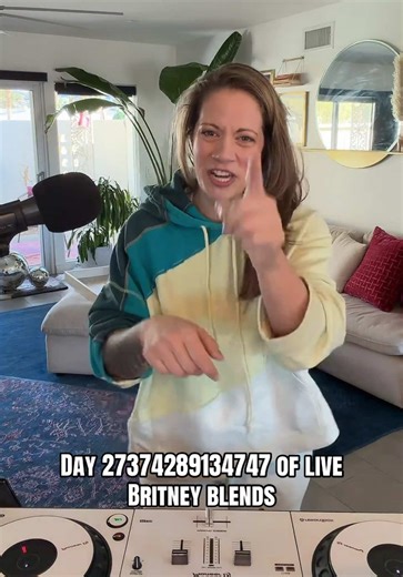8am Birtney blends for breakfast 🍳 #livehighlights #tiktoklive @Britney Spears #britneyspears #fettywap #djbrynntaylor