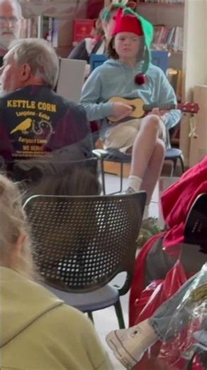 Song Jolly Old Saint Nicolas and a Holiday Recital