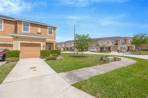 6705 Holly Heath Dr, Riverview, FL 33578 - MLS TB8496575 - Coldwell Banker