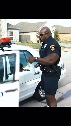 Police Officer Ronnie Coleman: Legendary Bodybuilder