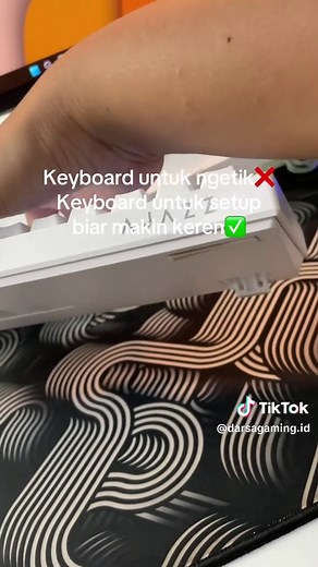 Rekomendasi Keyboard Keren dan Aesthetic
