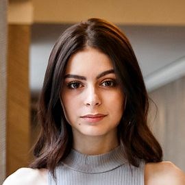 Elizabeth Pipko | Speaking Fee | Booking Agent