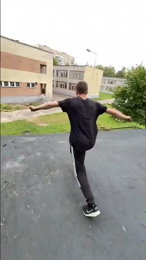 Amazing Parkour Stunts ☠️