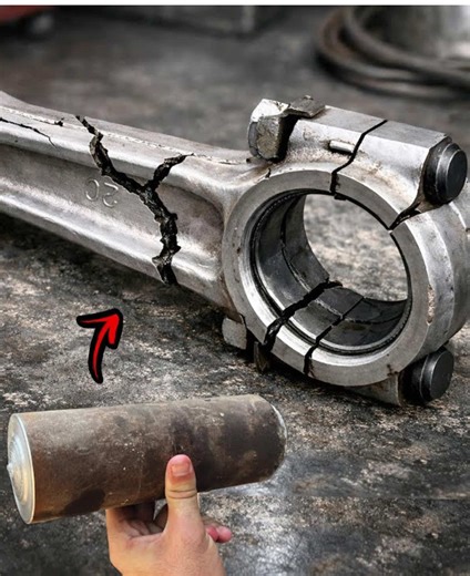 Sensational Making Process Of Air Compressor Connected Rod.. #SensationalMaking #AirCompressorRod #foryoupageofficiall #AmazingMakingProcess