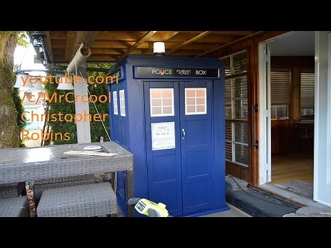 1960 Police Public Call Box - 1965 Doctor Who - The TARDIS