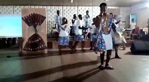 C'est tellement beau🥺❤❤. JÉSUS MIMBOULAYÈ (JÉSUS JE T'AIME) Cliques Ici👉🏽 https://youtu.be/ond4rqVuZTA | Groupe EDEN