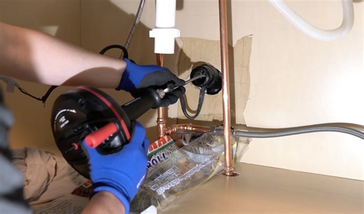 Water from dishwasher backing up in the kitchen sink - How To Fix It? - TechWalls