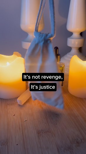 This ritual uses garlic, salt, and the eye symbol, each with a specific purpose: 🧄 Garlic: A powerful protector, garlic shields against negative energy and harmful intentions. The eye drawn on the garlic symbolizes awareness, bringing hidden truths to light and revealing deceit. 🧂 Salt: Known for its purifying qualities, salt absorbs and neutralizes negativity, cleansing the space and restoring balance. 👁️ The Eye Symbol: Represents insight and truth. It serves as a reminder that those who se