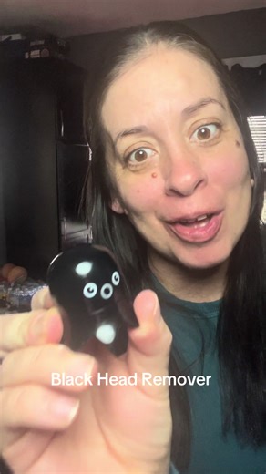 Effective Blackhead Removal with Tako Pore Scrub Stick