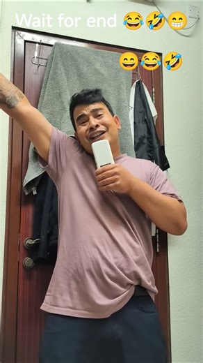 me nali me gir gyi camera band Karo🤣😂😁#comedy🤣#funny😂#trend#ytshorts#youtubeshorts#trendingshorts 😂🤣