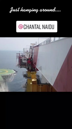 Offshore Work Life: A Day on an Oil Rig