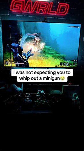 I was not expecting you to just whip out a minigun in Mortal Shell II