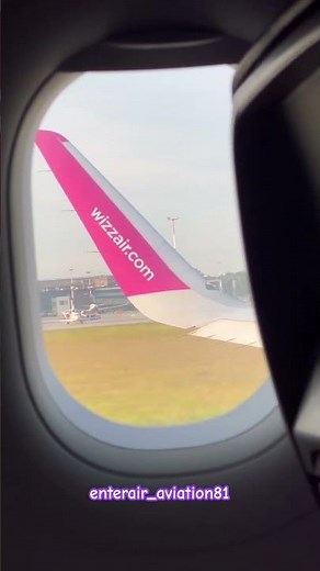 Wizz Air A321neo takeoff from KRK ( chinook and blackhawks at the end )