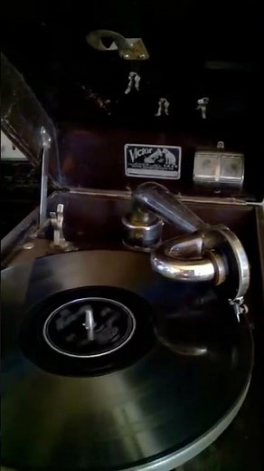 Early 20th Century Gramophone (1921 Model)