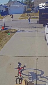 A UPS driver made a little boy’s day recently, when he took the time to shoot a few hoops with him outside his house in Summerville, South Carolina, while his colleague was dropping off a package. | ABC7NY