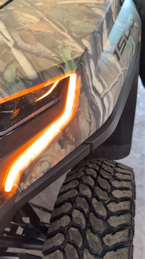 If staying street legal is a priority, WD’s turn signal kit is a must-have. 🚦 This kit meets all legal lighting requirements, so there's no need to stress about fines or getting pulled over. The best part? Installation is a breeze. ⚡️ WD Electronics' kit is 100% plug-and-play—no messy wires or complicated steps. It’s so simple, even if you're not a mechanic, you’ll be asking, “Why didn’t I do this sooner?” 🔌✨ And there’s more: the kit comes with a license plate kit 🏷️ and a horn, making the s