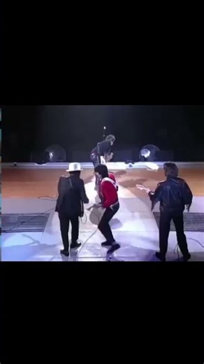 ... And that’s a wrap to this legendary performance 🙌🏾