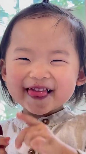 Toddler eating a popsicle is the cutest thing you will watch today #shorts