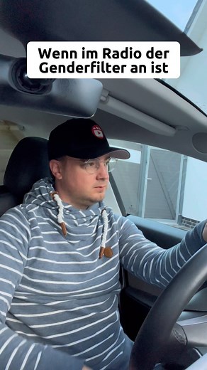 Christian E. on Instagram: "Gendergerechte Songs im Radio 📻 #gender #radio #musikcover #mannfraudivers #remixinator"