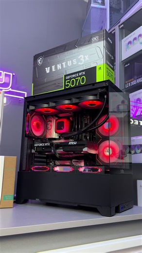 Gaming pc 🕹️ CPU AMD RYZEN 7 7800X3D tray WATTER COOLING DEEPCOOL LE360 V2 MB MSI X670E GAMING PLUS WIFI GPU MSI GEFORCE RTX 5070 VENTUS 3X BLACK RAM G SKIL FLARE X5 32gb 6000mhz cl36 SSD NVMe Crucial E100 1TB PSU MSI MAG A850GN 80 GOLD BLACK PCIE-5 Case Nox Infinity black ‎📞 للطلب او الاستفسار: 05 41555211 05 57467004 ‎الموقع الالكتروني : https://apltech.dz ‎📍 العنوان: سطيف ‎🛵 التوصيل متوفر 58 ولاية ‎📩 مرحبًا بطلباتكم واستفساراتكم في أي وقت! APL TECH - فريق الاحتراف