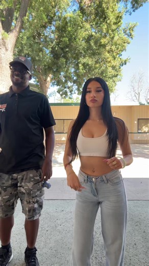 tessa (@tessuhortega)’s video of Security Guard