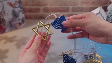 43 Pcs 24 Inch Hanukkah Decor Tabletop Mini Hanukkah Tree with Lights Star of David Tree Top Ornament Jewish Menorah Dreidel Star Table Ornaments for Xmas Indoor DIY Craft Kit(Classic Style)