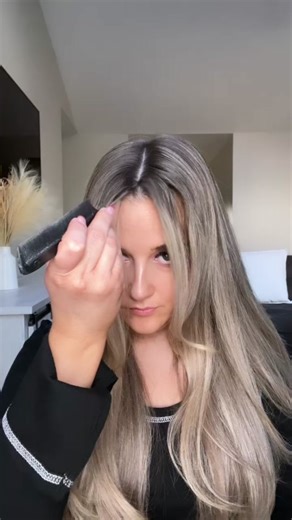 Would you rock the zig zag part? #easyhairstyles #hairtutorial #hairstyle #hairtrends