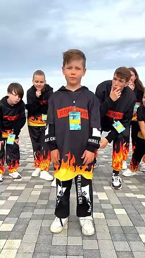 114K views · 552 reactions | SHUFFLE CHALLENGE  #dancers #fyp #shuffledance #reels #dancersofinstagram #viral #dancer #videoviral #modern #dance | Tuzelity Shuffle | Facebook