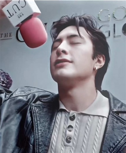 he’s literally one of my fav human beings ever #heatedrivalry #hudsonwilliams #fyp #foryoupage