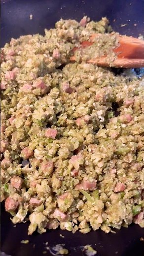 Broccoli rice for dinner!😋👌🏻Check description for the recipe 😉