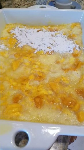 Easy mango pineapple dump cake